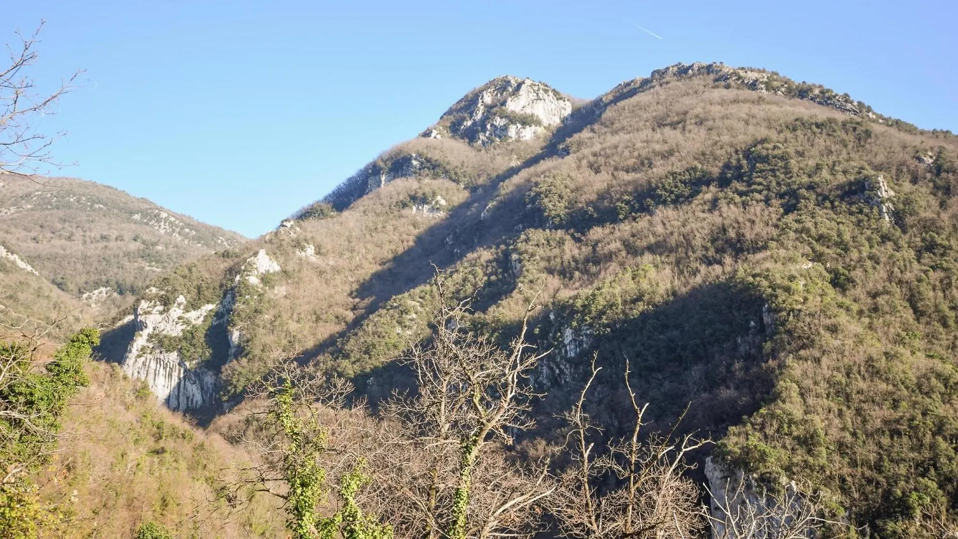 Amazing Home In Casoli With House A Mountain View Nyaraló